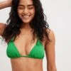 NA-KD Hauts De Bikinis Triangles Triangle Hauts De Bikini Femme Vert Gazon -Lumiere de Bikini Boutique 0825c74ac9297bc594be3cf139ef98a5