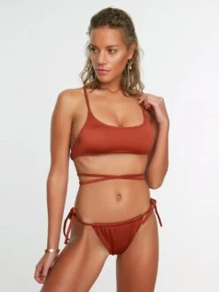 Trendyol Bas De Bikinis Bas De Bikini Femme Marron -Lumiere de Bikini Boutique 11ece9db18eff89d0e215b5f323de1fa