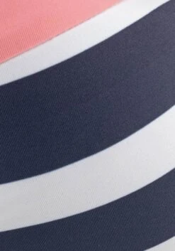 KangaRoos Hauts De Bikinis Avec Armatures Push-up Hauts De Bikini Femme Bleu Marine -Lumiere de Bikini Boutique 17f6c14f0c57993d287299811438b0b2