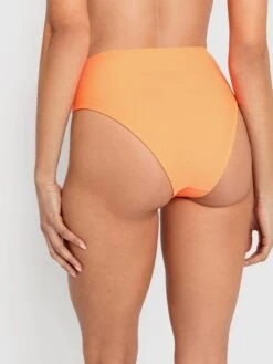 Bas De Bikinis Bas De Bikini Gina Femme Orange 8 Bas De Bikinis Bas De Bikini Gina Femme Orange -Lumiere de Bikini Boutique 1f6165571e46577622bf55cd62f7165e