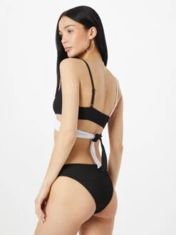 NASTY GAL Grands Bonnets Bustier Bikini Femme Noir / Blanc -Lumiere de Bikini Boutique 26b446c1c255708aadc6af17f004a9eb