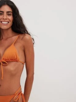 NA-KD Hauts De Bikinis Triangles Triangle Hauts De Bikini Femme Orange -Lumiere de Bikini Boutique 3131bf6d73582e7213cbe82260e923ae