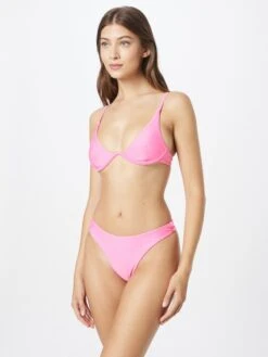 NLY By Nelly Hauts De Bikinis Avec Armatures Soutien-gorge Minimiseur Hauts De Bikini Flatter Me Femme Rose Clair -Lumiere de Bikini Boutique 44f6ea2b1d9457f700293cdb773f10d5