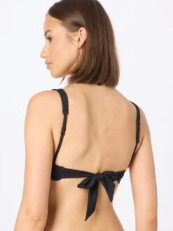 Hunkemöller Hauts De Bikinis Triangles Triangle Hauts De Bikini Scallop Femme Noir -Lumiere de Bikini Boutique 4ce99b8eded946a3f2fc149ea46607c4
