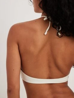 NA-KD Hauts De Bikinis Col Montant Hauts De Bikini Femme Blanc -Lumiere de Bikini Boutique 64365c5e5d03b9f2f3239ce0d6cf0d04
