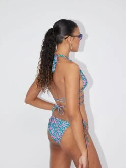 Bas De Bikinis Bas De Bikini Caro Femme Mélange De Couleurs -Lumiere de Bikini Boutique 6722b6d5a87663c9258208ed8c32fdfb