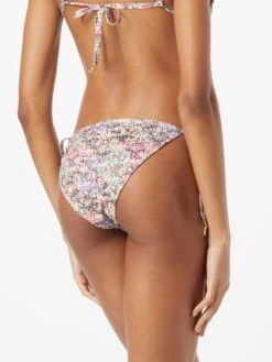 Underprotection Bas De Bikinis Bas De Bikini TENNA Femme Violet Clair -Lumiere de Bikini Boutique 83bad15df777fa12a446e8eedf700b05