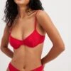 NA-KD Hauts De Bikinis Avec Armatures Soutien-gorge Invisible Hauts De Bikini Femme Rouge -Lumiere de Bikini Boutique 8471cb68b4e0849f1aaab82bdd755709
