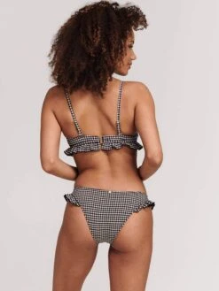 Shiwi Grands Bonnets Triangle Bikini ROMY Femme Noir -Lumiere de Bikini Boutique 9420f4c359952f41e5f1be641b025e95