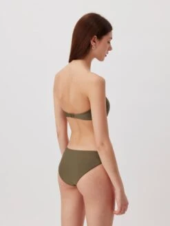 Grands Bonnets Soutien-gorge Invisible Hauts De Bikini Madlen Femme Kaki -Lumiere de Bikini Boutique 9af7868afb13eaa82d1482c58c555b2c