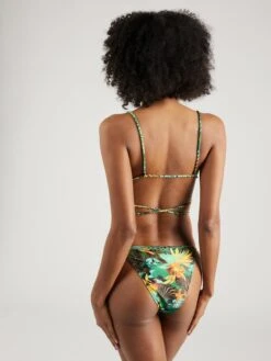 NASTY GAL Grands Bonnets Triangle Bikini Femme Vert -Lumiere de Bikini Boutique a3ac5bed4917b9c1a6d5e39923f3f0f8