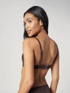Hauts De Bikinis Triangles Triangle Hauts De Bikini Jara Femme Brun Foncé -Lumiere de Bikini Boutique a931fc2ec59c9088a8673271114dc3b0