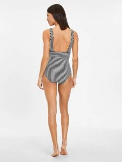 S.Oliver Maillots De Bain Une Pièce Triangle Maillot De Bain Femme Noir / Blanc -Lumiere de Bikini Boutique ae994ec073f62d759490fcce93b8fc0f