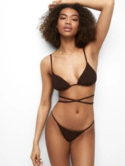 PULL & BEAR Hauts De Bikinis Triangles Triangle Hauts De Bikini Femme Brun Foncé -Lumiere de Bikini Boutique b5e24d86093f41e01c928393e892257f