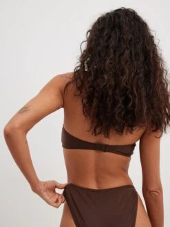 NA-KD Bas De Bikinis Bas De Bikini Femme Chocolat -Lumiere de Bikini Boutique bbcd1241b93375341a484360908ad8de