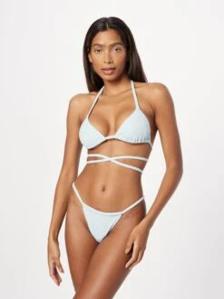 Solid & Striped Hauts De Bikinis Triangles Triangle Hauts De Bikini Femme Bleu Pastel -Lumiere de Bikini Boutique d0115686e6aa6b0b9bb503a55f1eca7f