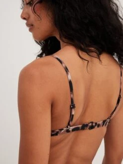 NA-KD Hauts De Bikinis Avec Armatures Soutien-gorge Invisible Hauts De Bikini Femme Marron -Lumiere de Bikini Boutique d64c8dcc37a458deb340c5b8a9958e4d