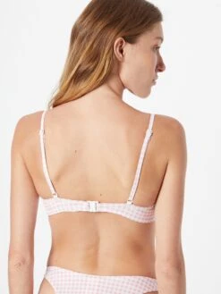 Hunkemöller Hauts De Bikinis Avec Armatures Soutien-gorge Invisible Hauts De Bikini Femme Rose Clair -Lumiere de Bikini Boutique f44c64ef8914ffd39a2366edb39457d9