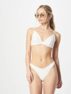 Hunkemöller Hauts De Bikinis Avec Armatures Triangle Hauts De Bikini Sri Lanka Femme Blanc -Lumiere de Bikini Boutique fa87ceb7bd84afb07f7efbe0ee3a00e0