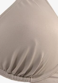 Bruno Banani Bikinis à Armatures Triangle Bikini Femme Pierre -Lumiere de Bikini Boutique fd6e997c4a2d1570c003ac0d6fb95f4f