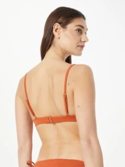 Hauts De Bikinis Triangles Triangle Hauts De Bikini Jara Femme Corail -Lumiere de Bikini Boutique fe93124a451f637bbd81f9d022836697